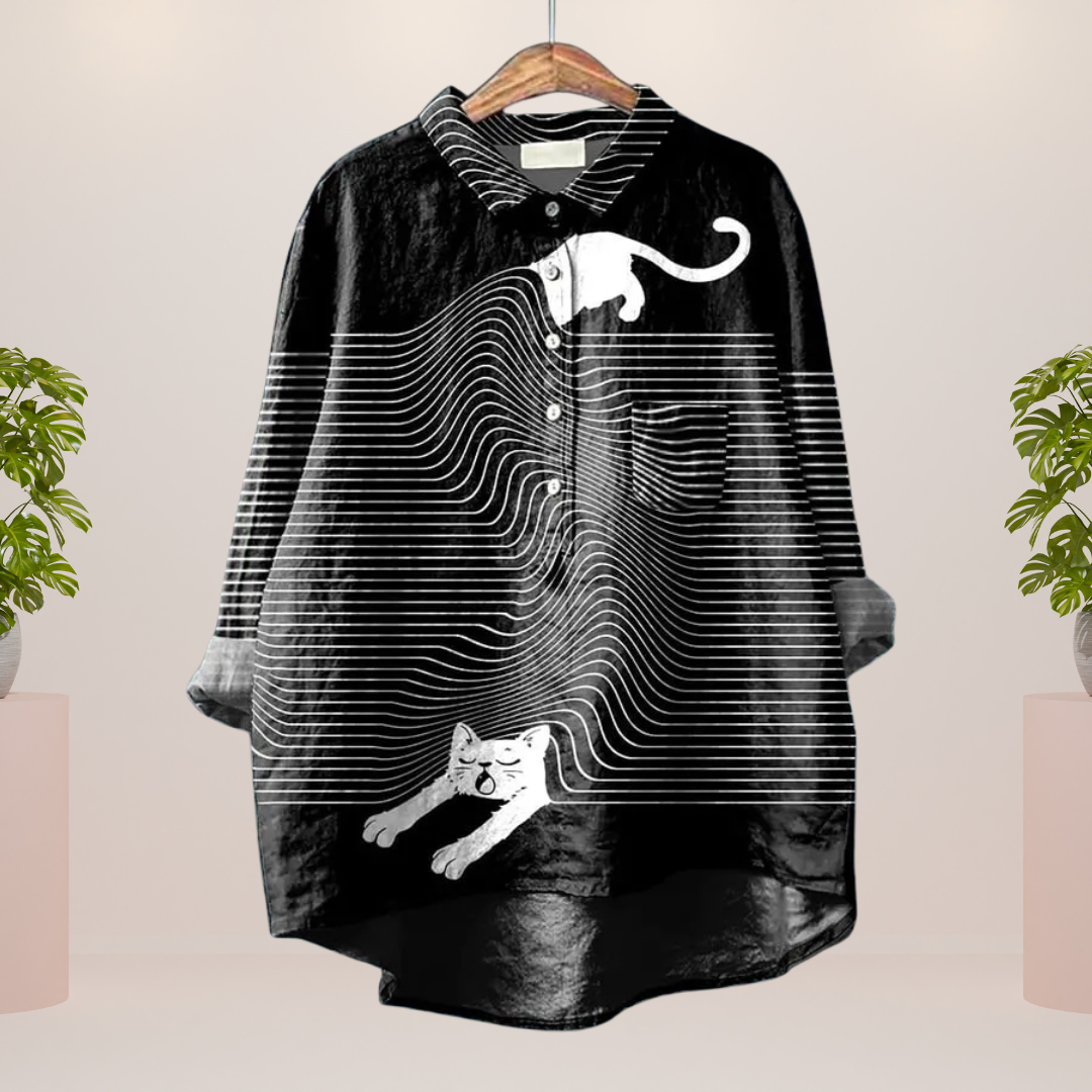 Freya™ | Playful shirt with dog motif and button closure